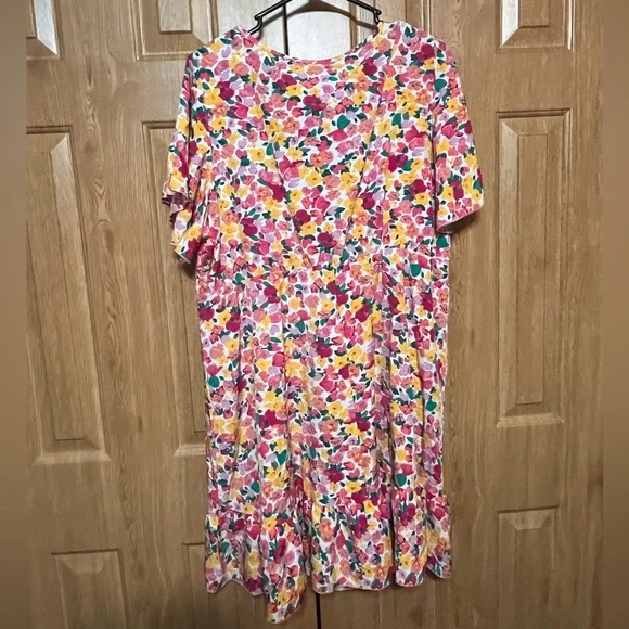 SHEIN Wrap Dress - Picture 3 of 5